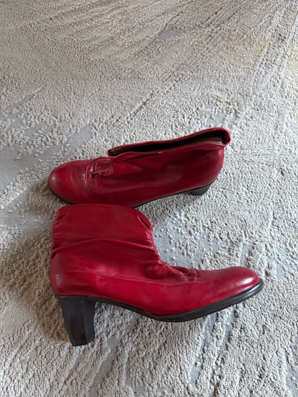 Vintage Robert Zur red leather slouch ankle boots block heel pull on soft 10
